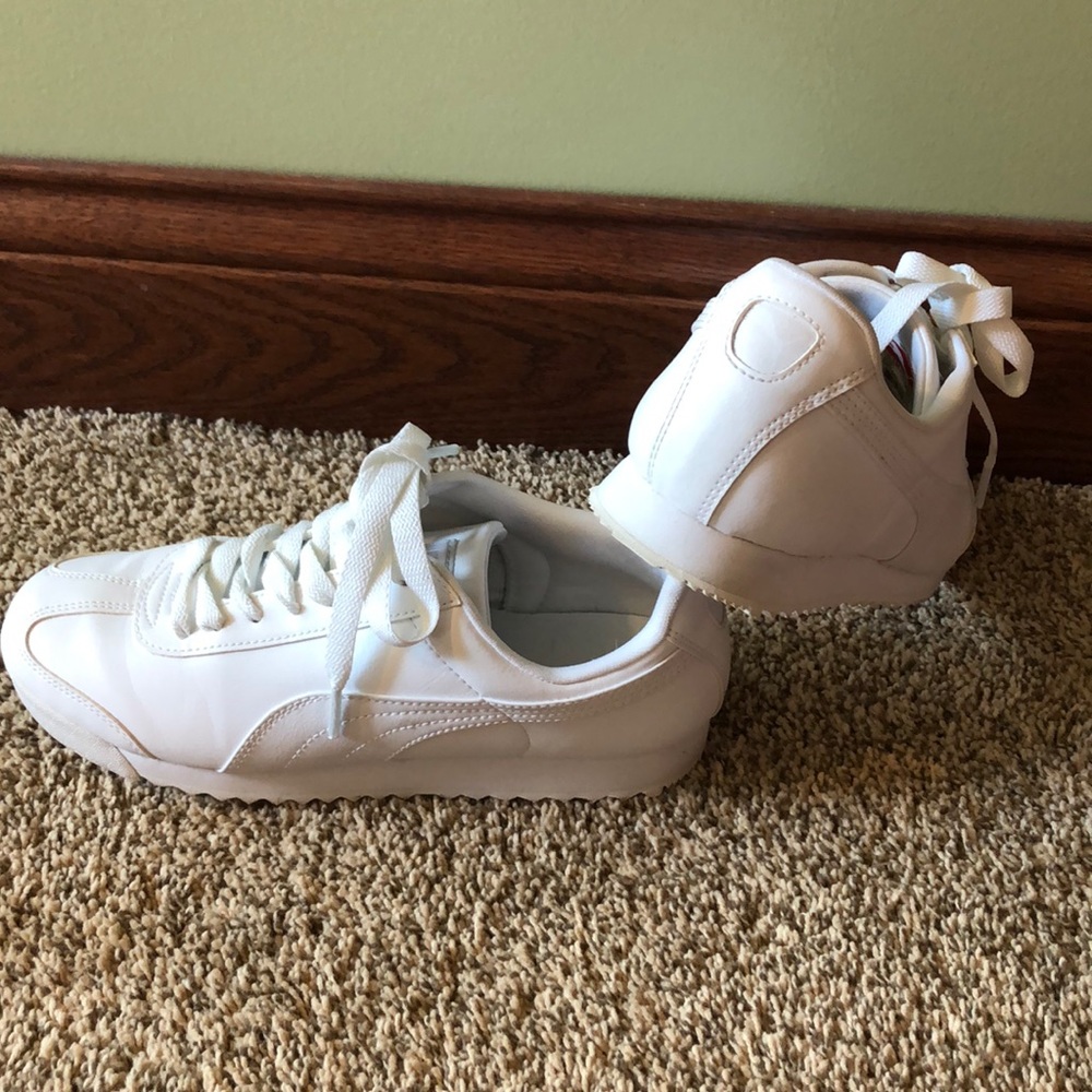 Puma Roma Tennis Shoes